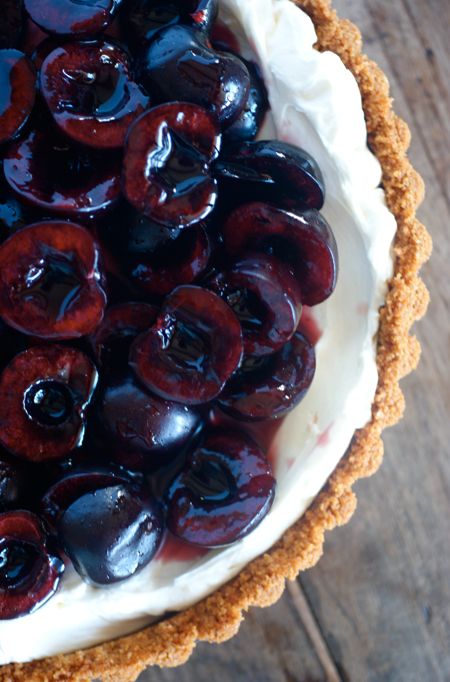 Poires au Chocolat: Black Cherry and Mascarpone Tart with a Gingernut Crust Tart Cherries Recipes, Sour Cherry Recipes, Truffle Chocolate, Culinary Tips, Pie Fillings, Fruit Tarts, Fresh Cherry, Ginger Nut, Cherry Recipes