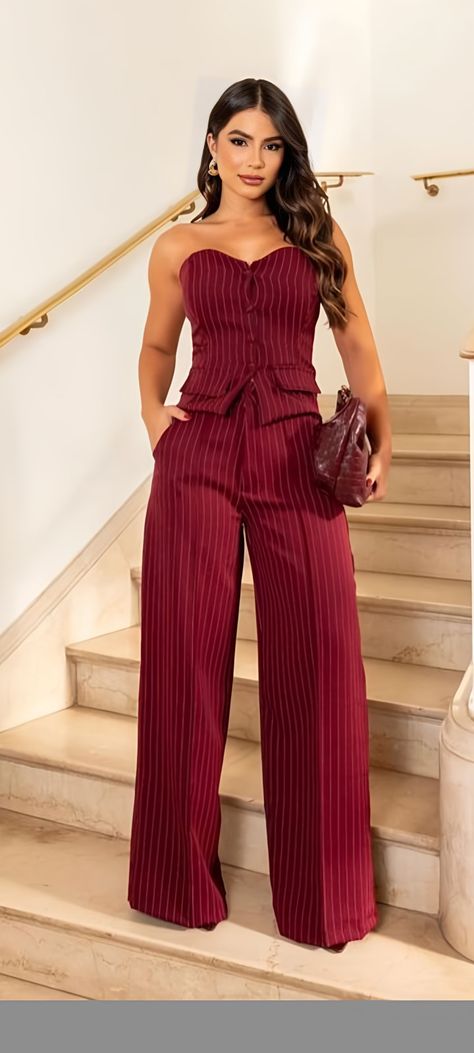 White Classy Jumpsuit, Elegantes Outfit Chic, Proffesional Woman Outfits, Red Jumpsuit Outfit, Jumpsuits For Women Classy, Business Casual Outfits Dress, Outfits For Plus Size Women, Look Sensual, Looks Kate Middleton