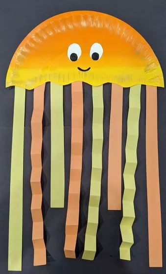 Jellyfish Crafts For Kids, Jelly Fish Craft, Paper Plate Jellyfish, Fish Craft, Jellyfish Craft, Fish Template, Jellyfish Design, Fish Crafts, Paper Plate Crafts