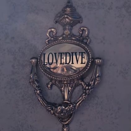 Love Dive Aesthetic, Dive Aesthetic, Royal Wallpaper, Aesthetic Angel, Royal Core, Love Dive, Crazy Night, Bedroom Wall Collage, Royal Aesthetic