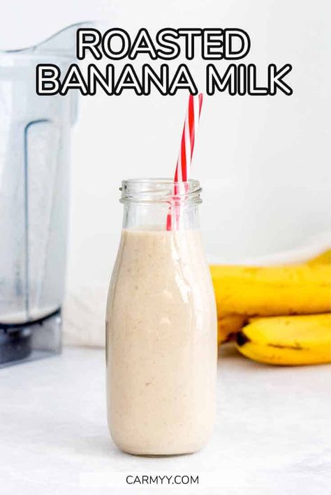 A sweet banana milk mixed with cinnamon flavours throughout, you'll love this Roasted Banana Milk with Cinnamon. Quickly caramelize your seasoned banana slices in the oven and blend it up to make this delicious sweet drink. Roasted Banana, Banana Milk, Diy Drinks, Cinnamon Milk, Flavored Milk, Banana Slice, Sweet Drinks, Cinnamon Flavor, Cinnamon Banana