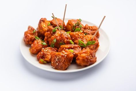 Chilli chicken dry is a popular indo-chi... | Premium Photo #Freepik #photo #chicken-masala #chicken-curry #indian-curry #manchurian Indian Red Chicken, Chicken Chilli Dry Recipe, Chilli Chicken Photography, Chilli Chicken Indian, Garlic Chilli Chicken Curry, Hakka Chilli Chicken Recipe, Garlic Fried Rice, Indian Tea, Chilli Chicken