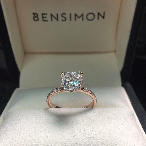 3,628 Likes, 117 Comments - B E N S I M O N (@bensimondiamonds) on Instagram: “BENSIMON | DIAMOND ATELIER | BY PRIVATE APPOINTMENT | ENQUIRY@BENSIMON.COM.AU #BENSIMON” Bekväma Outfits, Future Engagement Rings, Dream Engagement, Dream Engagement Rings, Beautiful Engagement Rings, Rose Gold Engagement, Dream Ring, Rose Gold Engagement Ring, Gold Engagement Rings