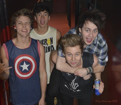 Australian Boys, 5sos Pictures, Calum Thomas Hood, Ashton Irwin, Five Seconds Of Summer, Michael Clifford, Calum Hood, 1d And 5sos, Luke Hemmings