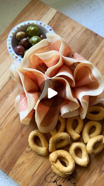 Corrina Cafarelli | The Charcuterie Queen on Instagram: "How to: Prosciutto Ribbons🎀

No one come after me for pronouncing Prosciutto the correct way. Ask any Italian, it’s PROSCIUTTO and not “BRA-SHOOT”. Thank you very much🫶🏻" Thank You, Queen, Bra, On Instagram, Instagram