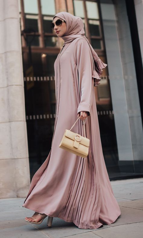 New Abaya Style Dubai 2023, Pleated Abaya Designs, Pink Abaya Outfit, Pink Abaya, Modest Pink Abaya For Eid, Umroh Outfit, Traditional Long Pink Abaya, Pink Floor-length Abaya For Wedding, Luxury Elegant Pink Abaya