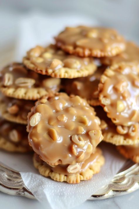 Dandy-Do Cookies Carmel Peanut Ritz Cracker Treats, Ritz Cracker Cookies Peanut Butter, Simple Caramel Sauce, Baked Yellow Squash, Cherry Pie Bites, Ritz Cracker, Cracker Cookies, Almond Biscotti, Bake Recipes