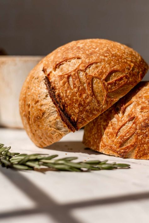 Rosemary Sourdough Bread, Sourdough Boule Recipe, Boule Recipe, Rosemary Sourdough, Bread Toppings, Rosemary Bread, Easy To Bake, Organic Bread, Sourdough Starter Recipe