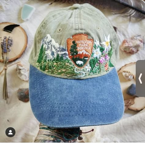 Embroidery Hats, Bone Bordado, Hat Diy, Hat Embroidery, Embroidered Hat, Hat Ideas, Granola Girl, Look Here, Embroidery Inspiration