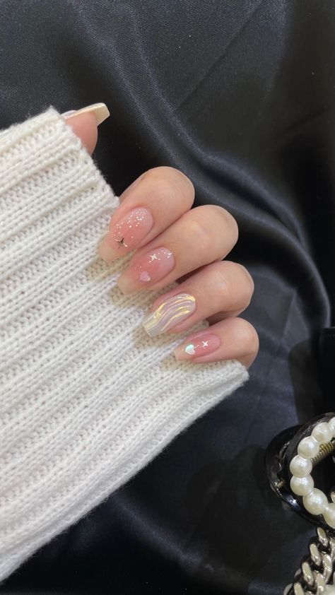 Coffin Blush Nails, Nails Design For Tan Skin, Short Nails For Tan Skin, Pearly Nails Coffin, Jelly Pearl Nails, Pink Pearl Nails Design, Pearly Pink Nails Acrylic, Paint Nails Aesthetic, Nail Bling Bling