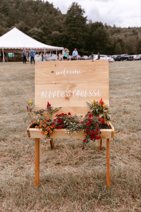 Beautiful Welcome to our wedding sign with built in planter for potted flowers. Diy Wedding Planter Boxes, Wedding Welcome Sign Flowers Diy, Wildflower Wedding Sign, Welcome Sign With Planter, Diy Welcome Sign Wedding, Welcome Sign Planter, Flower Pots Wedding, Succulent Business, Wooden Flower Boxes