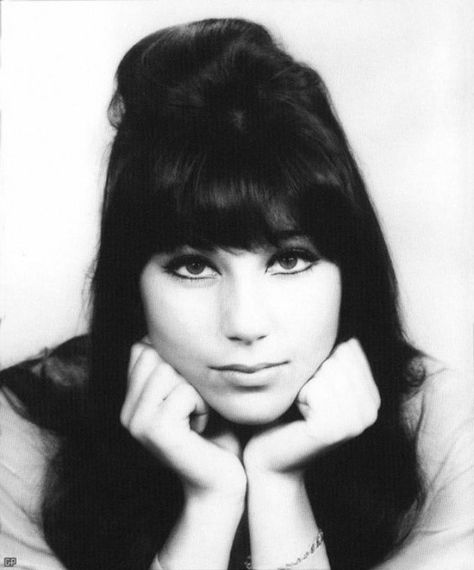 12 Rare Childhood Photos of Cher12 Rare Childhood Photos of Cher Cher Young, Young Cher, Chaz Bono, Cher Bono, 60s Girl, Cher Photos, Connie Francis, I Got You Babe, Childhood Photos