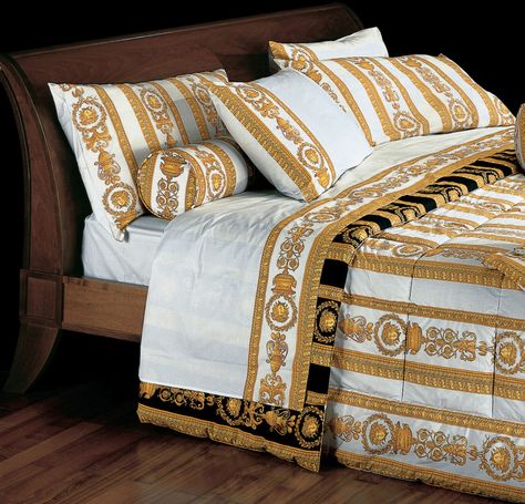 Versace Bedding Set Versace Furniture, Versace Bedding, Black Pillow Cases, Gold Duvet, Classic Bedding, Paisley Duvet, Queen Size Comforter Sets, Queen Size Comforter, Queen Size Sheets