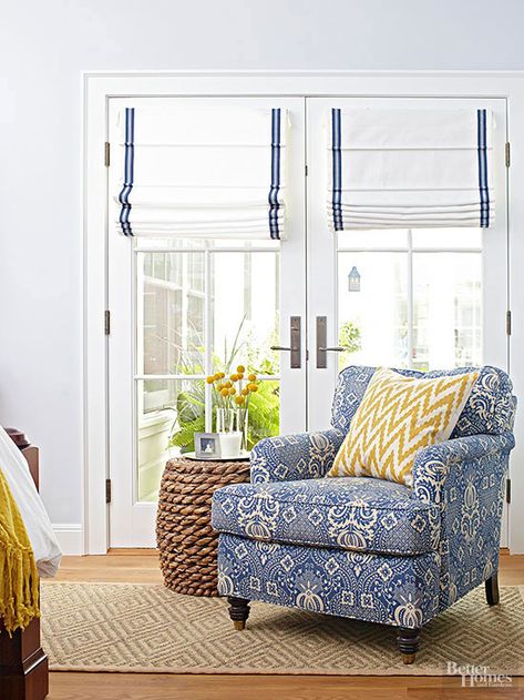 Window Treatments for Tricky Doors Roman Shades Bedroom, Shades For French Doors, Roman Blinds Bedroom, French Door Window Treatments, French Door Windows, Pintu Interior, Door Shades, Sliding French Doors, Door Window Treatments