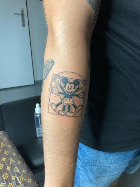 Mickey mouse Tattoo Men Hand, Mouse Tattoo, Mickey Mouse Tattoo, Mouse Tattoos, Simple Tattoo, Simple Retro, Simple Tattoos, Tattoos For Guys, Triangle Tattoo