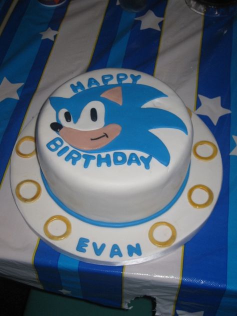 Sonic Cake Simple Sonic The Hedgehog Cake, Simple Sonic Cake, Pastel Sonic, Sonic Cakes, Sonic The Hedgehog Cake, Bolo Sonic, 9th Birthday Cake, Sonic Cake, Hedgehog Cake