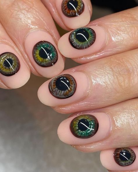 Yan Tee on Instagram: "Not looking at you x #handpaintednailart #3dnails #naturalnails #eyes #biab #tgb #nailinspo #manchester #manchesternails" Back Of Nails Painted, Eyes Nails Design, Horrible Nails, Eye Nail Art Design, Weird Nail Art, Eye Nail Design, Male Nails, Trendy Summer Nails, Artistic Nails