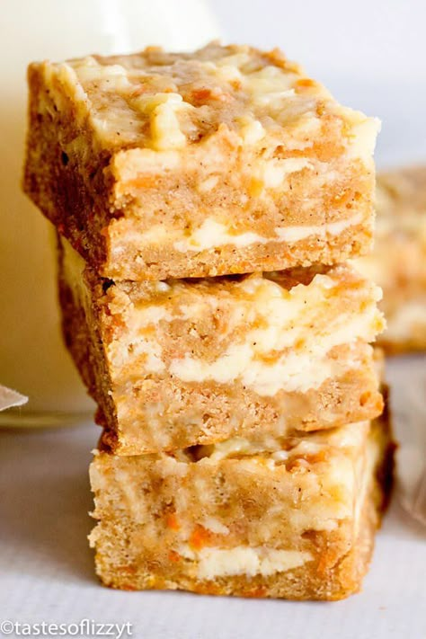 Extreme Desserts, Cream Cheese Carrot Cake, Strawberry Turnovers, Carrot Cake Cheesecake Bars, Carrot Cake Bars Recipe, Funfetti Pancakes, Carrot Cake Dessert, Cake Mix Recipe, Smoked Mozzarella