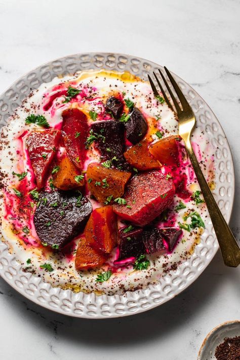 Roasted beets and Labneh Cold Weather Side Dishes, Labneh Recipe, Mediterranean Spices, Citrus Dressing, Mom Recipes, Healthy Probiotics, Grazing Board, Beet Recipes, Sweet Citrus