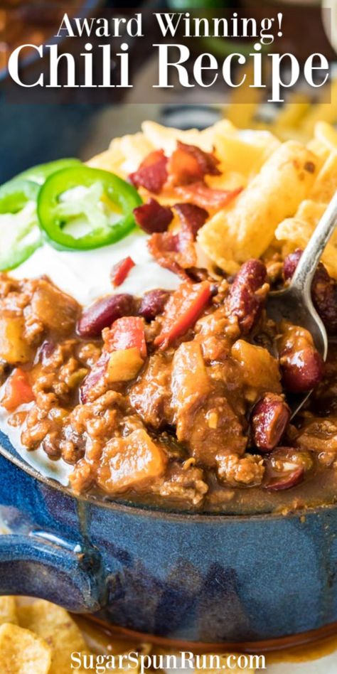 How to make the BEST Chili Recipe! So easy and so good! Everyone raved about this one! #chili #chilirecipe #chiliconcarne #sugarspunrun Champ Recipe, Chili Side Dishes, The Best Chili Recipe, Award Winning Chili Recipe, Award Winning Chili, The Best Chili, Best Chili, Best Chili Recipe, Chilli Recipes