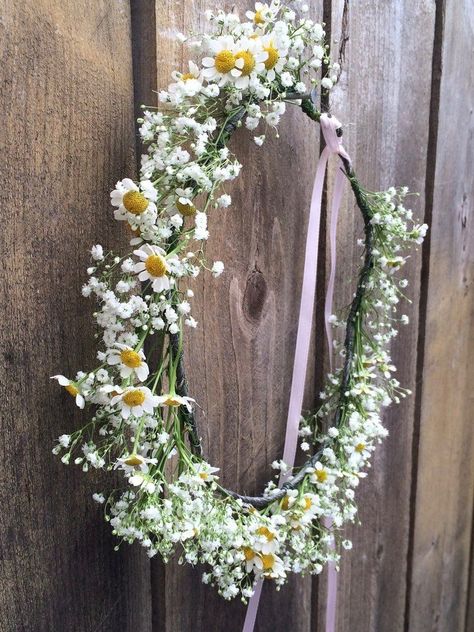 Flower Crown Bar, Baby Breath Flower Crown, Daisy Crown, Wedding Flower Guide, Bridal Flower Crown, Flower Guide, Flower Girl Headbands, Flower Crown Wedding, Flower Crowns