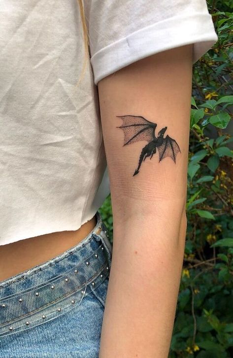 Bewildering Small Dragon Tattoo on Arm - Small Dragon Tattoos - Small Tattoos - MomCanvas Thestral Tattoo, Baby Dragon Tattoos, Targaryen Tattoo, Orca Tattoo, Dragons Tattoo, Small Dragon Tattoos, Chinese Dragon Tattoos, Hamsa Tattoo, Dragon Tattoo For Women