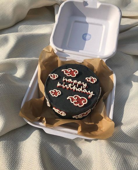 Guy Birthday Cakes, Naruto Cake, Birthday Cake For Boyfriend, Naruto Birthday, Cake For Boyfriend, Artist Cake, 13 Birthday Cake, Anime Cake, Tiny Cakes