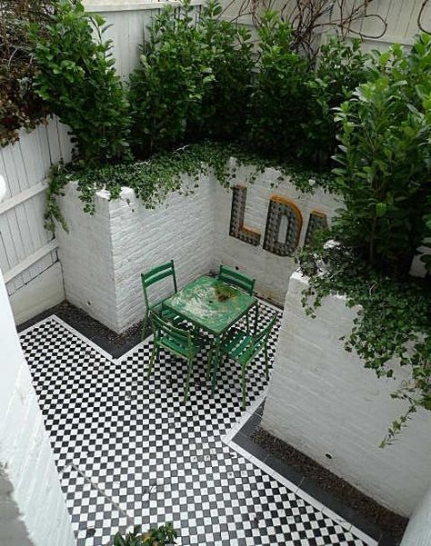 Victorian Mosaic Tile, Terrace Tiles, Small Courtyard, London Garden, Black And White Tiles, Landscape Designs, Garden Pictures, Outdoor Inspirations, Courtyard Garden