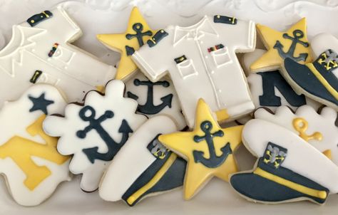 U. S. Naval Academy Commissioning cookies Go Navy Beat Army, Anchor Cookies, Graduation Brunch, Angel Cookies, Navy Party, Navy Decor, Graduation Party Planning, Cookie Business, Graduation Cookies