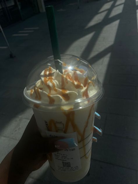 Caramel Frap Starbucks, Carmel Frap Starbucks, Caramel Frappe, Carmel Frappe Mcdonald’s Recipe, Mcdonald’s Caramel Ice Coffee, Carmel Frappe Mcdonald’s, Frappe Recipe, Secret Starbucks Recipes, Yummy Alcoholic Drinks