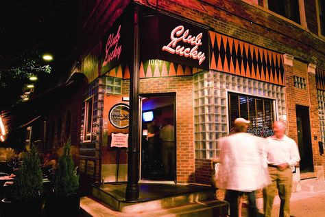 6 Chicago Restaurants Where Mobster Eat Oak Park Chicago, Chicago Mafia, Tattoo Mafia, Chicago Vacation, Chicago Bars, Mafia Gangster, Chicago Outfit, Vintage Neon Signs, Chicago Architecture