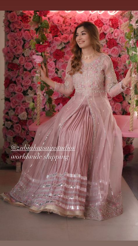 Ingejment Dress, Frock With Lehenga, Wedding Frock Designs, Sara Fashion, Dresses Feminine, Shadi Dresses, Long Gown Design, Latest Bridal Dresses, Bridal Dresses Pakistan