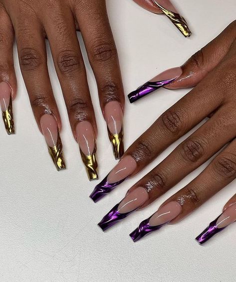 3d Nail Designs Acrylics, Black Acrylic Nail Designs, Purple Chrome Nails, Gold Chrome Nails, Euphoria Nails, 3d Nail Designs, Chrome Nails Designs, Gold Nail Designs, Pointy Nails