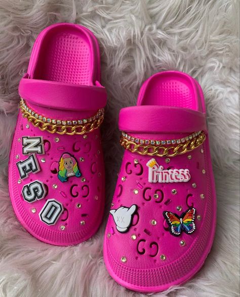 Peach Crocs, Crocs Ideas, Perfect Peach, Classic Design, Fashion Forward, Charms, Closet