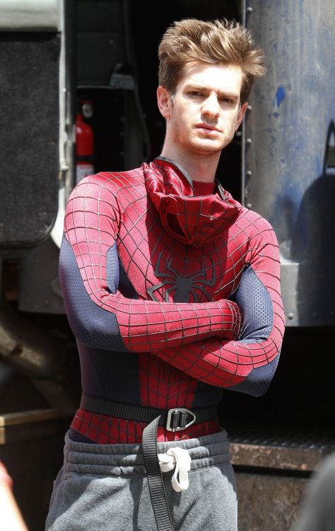 Grad Student, Grey Sweatpants, Andrew Garfield, The Grey, Spiderman, Sweatpants, Tumblr, Memes, Grey