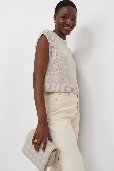 Zara, Mango and H&M Are Already Getting Autumn So, So Right | Who What Wear UK How To Style A Sweater Vest, Summer Knitwear, Zara Summer, Boxy Sweater, Chunky Knitwear, Simple Tees, Slip Skirt, Print Trends, Light Beige