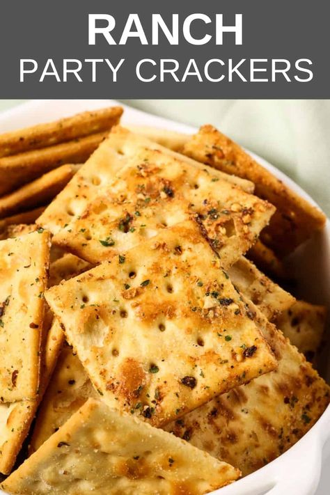 Party Crackers Recipe, Spicy Ranch Crackers Recipe, Ranch Crackers Recipe, Spicy Crackers Recipe, Seasoned Saltine Crackers, Saltine Cracker Recipes, Ranch Party, Ranch Crackers, Spicy Crackers