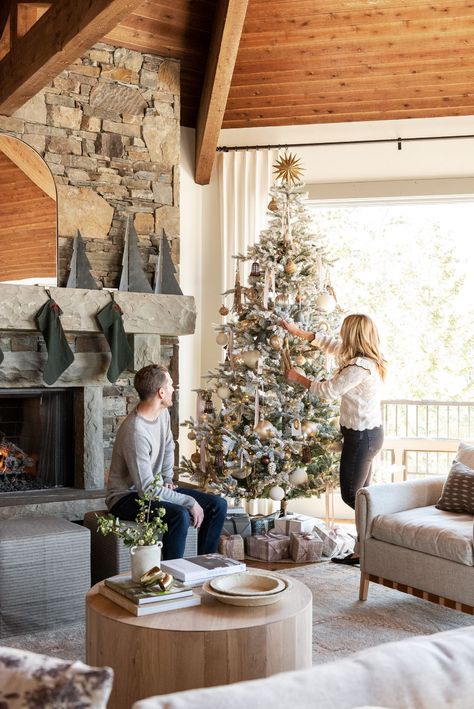 Flocked tree w/ gold, silver, copper, soft white Our Step-By-Step Tree Decorating Guide - Studio McGee Studio Mcgee Christmas, Kitchen Dining Nook, Mcgee And Co, Flocked Trees, Pretty Trees, Faux Tree, Mcgee & Co, Dining Nook, Studio Mcgee