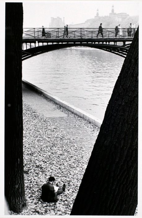 Kertesz Photography, Willy Ronis, Andre Kertesz, Photography New York, Diane Arbus, Robert Doisneau, Robert Mapplethorpe, Black And White Photograph, Richard Avedon