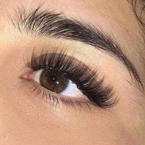 Hybrid Wispy Eyelash Extensions, Wispy Eyelash Extensions, Long Hair Clip, Hair Curlers Rollers, Eyelashes Extensions, Natural Eyelash Extensions, Long Eyelashes, Silicone Makeup, Makeup Brush Storage