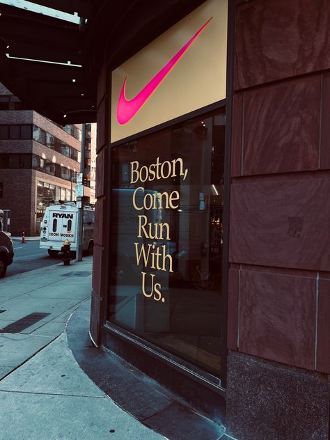 Boston Marathon Aesthetic, London Marathon Aesthetic, Marathon Aesthetic, Leo Szn, Ny Marathon, Boston Marathon Finish Line, Marathon Prep, Boston Aesthetic, New York Marathon