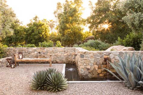 Kyneton House, Gravel Patios, Scott Shrader, Ibiza Lifestyle, Garden Landscaping Backyard, Rumpus Room, Farmhouse Architecture, Wall Material, Desert Living