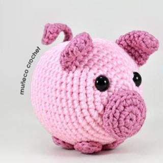 PATRONES AMIGURUMI: CERDO AMIGURUMI 28409 Lion Crochet, Pig Pattern, Crochet Pig, Crochet Lion, Crochet Geek, Crochet Baby Toys, Lion Brand Yarn, Crochet Keychain, Lion Brand