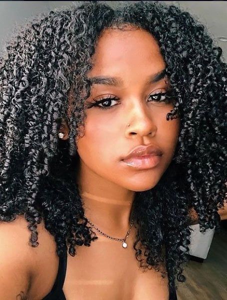 Bob Black Women Natural Hair, Medium Length Bob Black Women, Natural Hair 2023, Bob Hairstyles For Black Women, Black Women Bob, Sweet 16 Hairstyles, Tiny Hair Clip, Bob Black, The Trend Spotter