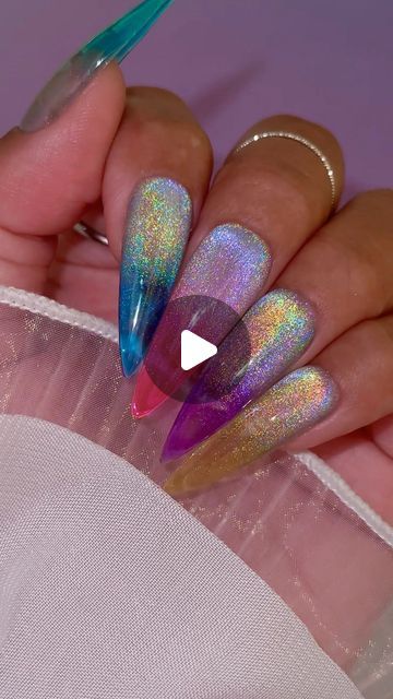 Daily Charme Official on Instagram: "The EASIEST Holographic Glass Ombre Nail Tutorial 💿 Comment “HOLO GLASS” for everything you need to create this look ✨🌈 

Save & share for inspo! 🫶

#holonails #glazenails #tintednails #ombrenails #glassnails #nailinspo #nailtutorial #chromenails #easynails #diynails #naildesign #trendynails #holographicnails #nailtech #nailart #summernails" Chrome Ombre Nails Tutorial, Acrylic Nails Chrome, Ombre Nails Tutorial, Holo Nails, Nails Chrome, Ombre Nail, Nail Tutorial, Glass Nails, Holographic Nails