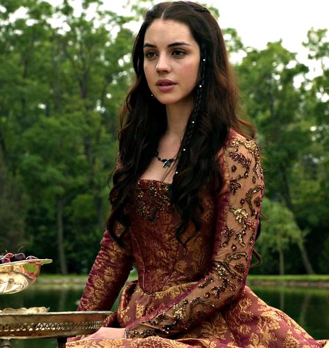 Reign Serie, Reign Tv Show, Marie Stuart, Reign Mary, Reign Fashion, Reign Dresses, Royal Core, Fantasy Clothes, Selection Series