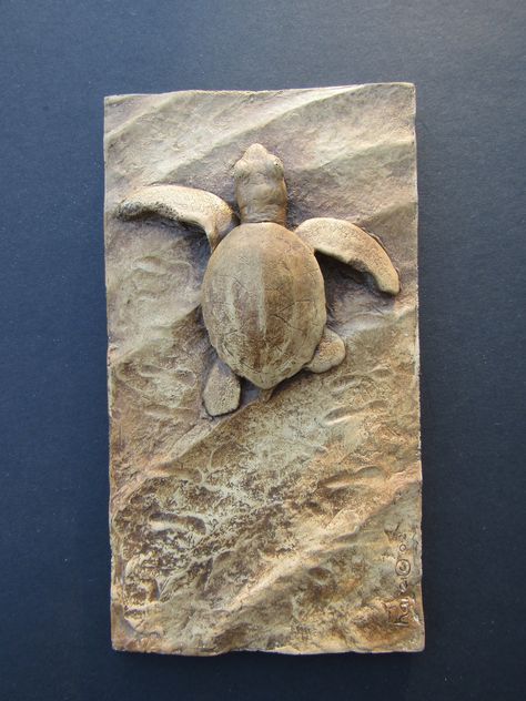 Ceramic Turtle, Turtle Sculpture, Tile Wall Art, Tile Ceramic, Art Tile, Ceramic Wall Art, Concrete Art, Wood Carving Patterns, Relief Sculpture