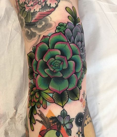 Alex Rowntree (@alexrowntreetattoo) • Instagram photos and videos Succulent Tattoo, Dibujos Tattoo, Inspiration Tattoos, Knee Tattoo, 1 Tattoo, Traditional Tattoos, Up Tattoos, Time Tattoos, Dope Tattoos