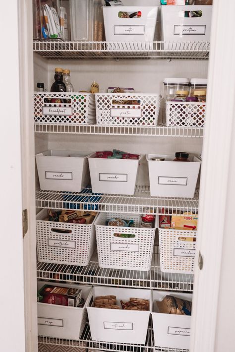 College Pantry Organization, Dollar Tree Bins Organizing Ideas, Inexpensive Pantry Organization, Pantry Organization Ideas Dollar Stores, Apartment Pantry Organization, Pantry Organization Dollar Tree, Dollar Tree Pantry Organization Ideas, Closet Pantry Organization, Dollar Store Pantry Organization