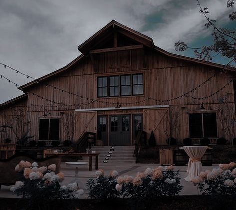 Farms Aesthetic, Cloverleigh Farms, Lovelight Farms, Melanie Harlow, Chestnut Springs Series, Mia Sheridan, Chestnut Springs, Aesthetic Architecture, Sisters Wedding